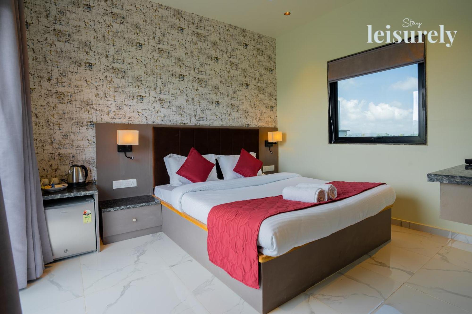Stay Leisurely - Pavilion By The Hills, Lonavala - Stadium View Rooms Eksteriør billede
